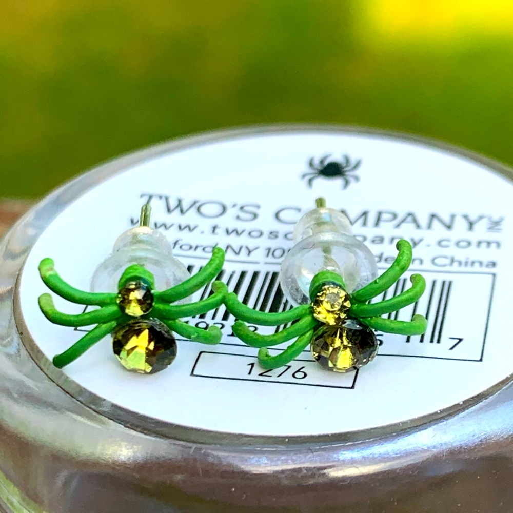 Two’s Company Spider Gem Earrings